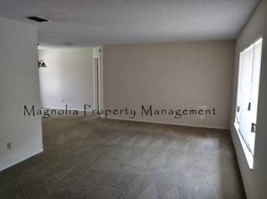Main picture of 7729 Indian Ridge Trl N