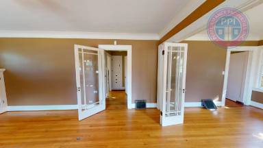 Main picture of 5934 NE Mallory Ave