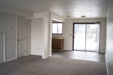 Main picture of 703 N Tweedt St