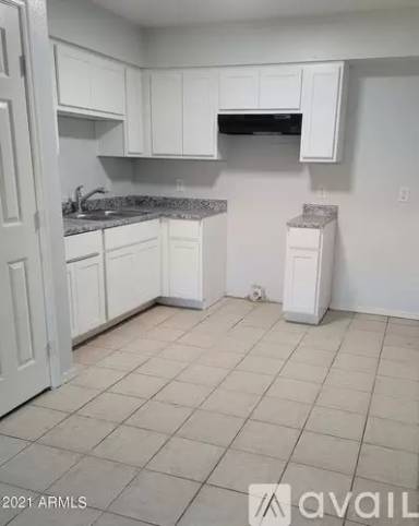 Main picture of 2732 E Tierra Buena Ln
