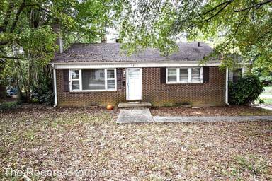 Main picture of 423 Oak St