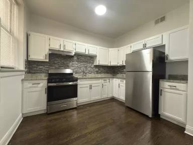 Main picture of 4617 S Calumet Ave