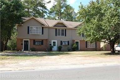 Main picture of 1215 Macon Rd