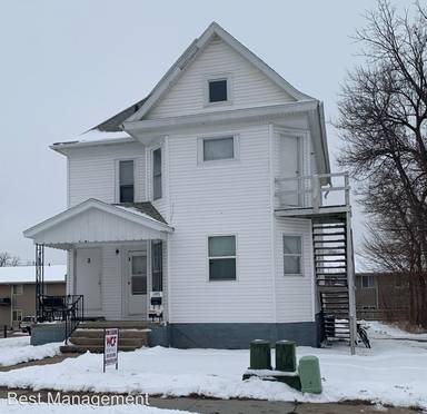 Main picture of 1105 W 22nd St