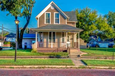 Main picture of 1332 1/2 Swinney Ave