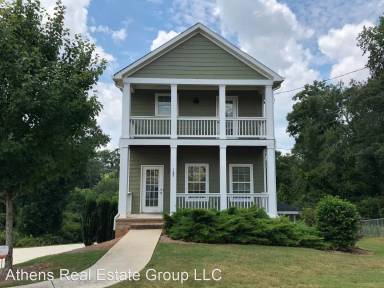 Main picture of 165 Ruth Dr