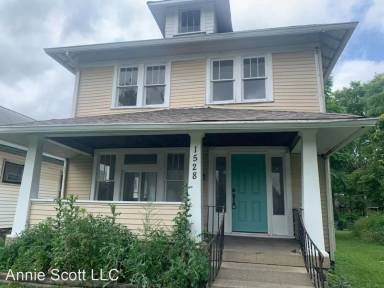 Main picture of 1528 N Gale St