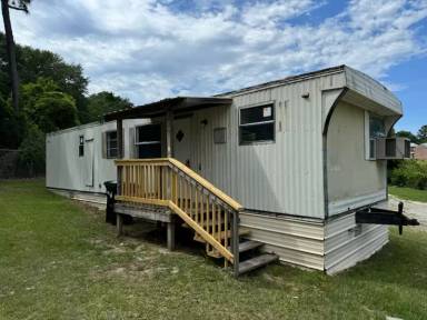 Main picture of 202 Idlewood Dr