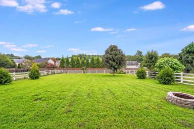 Main picture of 121 Riverfront Pkwy