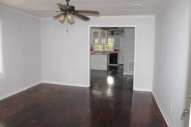 Main picture of 2212 Kildare St NW