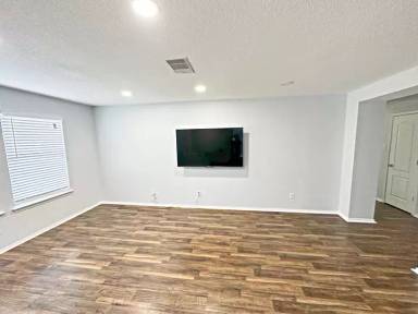 Main picture of 6818 Millrock Pass