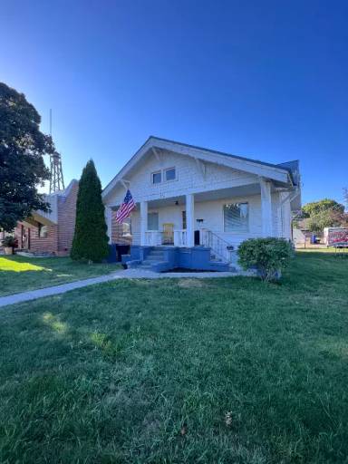 Main picture of 150 W Fremont Ave