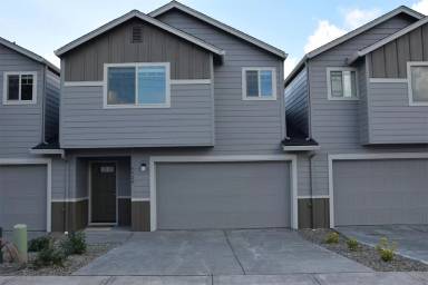 Main picture of 5923 NE 71st Ct