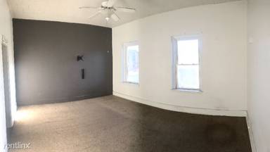 Main picture of 626 1/2 N Riverfront Dr