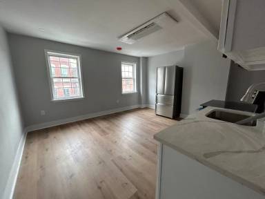 Main picture of 430 Dickinson St
