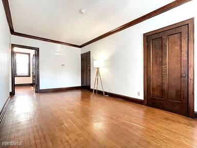 Main picture of 3321 N Wolcott Ave
