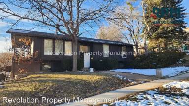 Main picture of 1085 Custer Ave