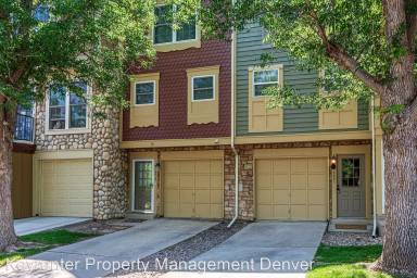 Main picture of 8022 S Columbine Ct