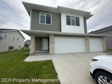 Main picture of 1119 29th Ave W