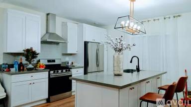 Main picture of 3749 Bigler Way