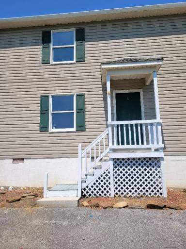 Main picture of 132 Riley Dr