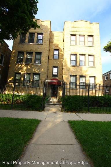 Main picture of 5621 N Christiana Ave
