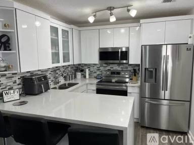 Main picture of 6878 NW 173rd Dr
