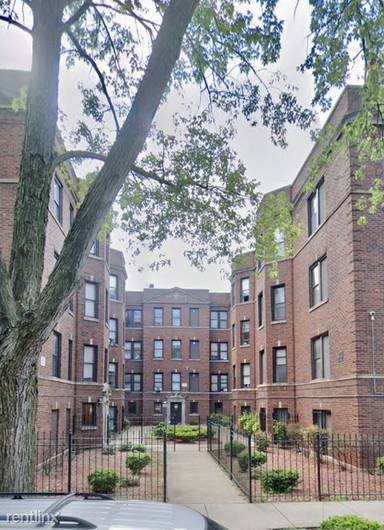 Main picture of 7600 S Essex Ave