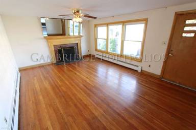 Main picture of 40 Dix St