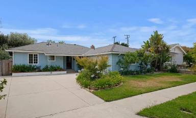 Main picture of 7681 Dartmoor Ave