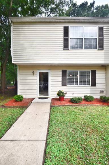 Main picture of 1125 Old Denbigh Blvd