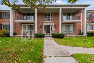 Main picture of 29602 Middlebelt Rd