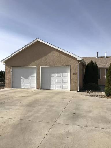 Main picture of 993 S Palomar Dr
