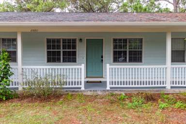 Main picture of 8480 Laredo St