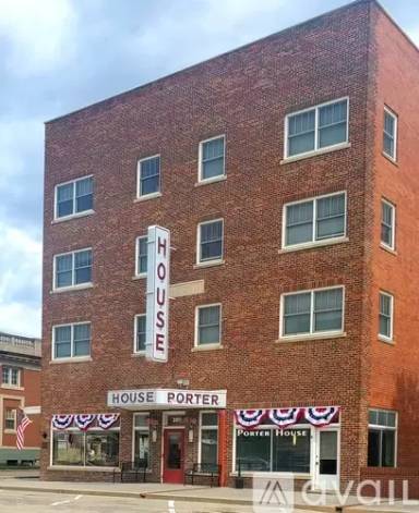Main picture of 209 E Main St
