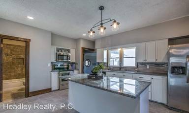 Main picture of 3954 M St