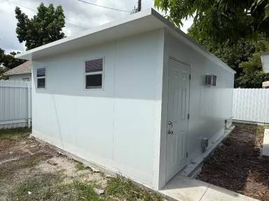 Main picture of 231 W 41st St