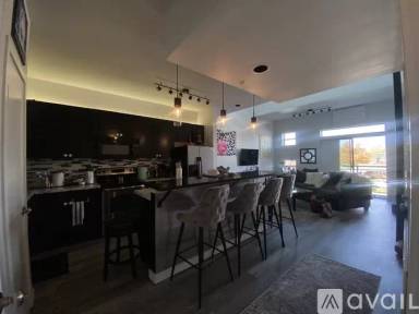 Main picture of 401 E Boyd St