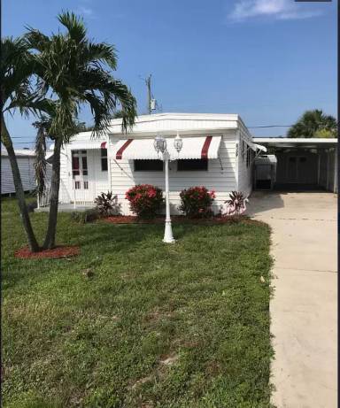 Main picture of 8339 SE Eagle Ave