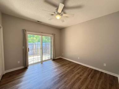 Main picture of 101 E Rhode Island Ave