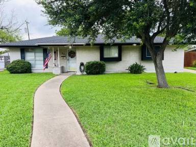 Main picture of 221 Frio Dr