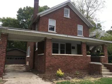 Main picture of 208 S Prospect Ave