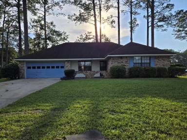 Main picture of 107 Maid Marian Ct