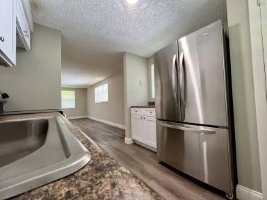 Main picture of 5313 Oakwood Ct