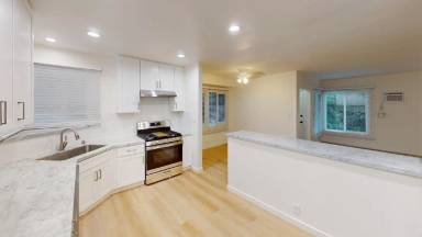 Main picture of 11824 Ocean Park Blvd