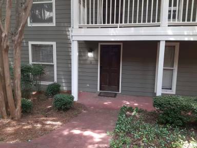 Main picture of 1606 Jackson Ave E