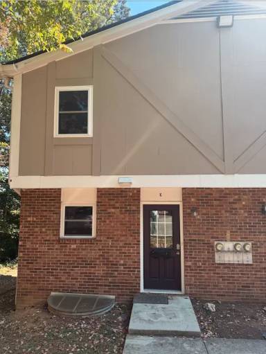 Main picture of 205 Sunrise Ln