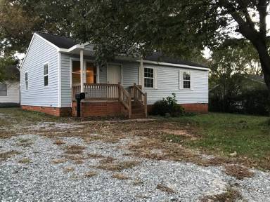 Main picture of 502 Oak St