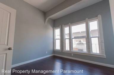 Main picture of 1447 W 35th Pl