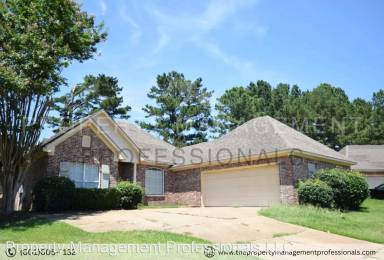 Main picture of 104 Springwater Cv